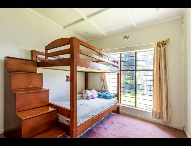 4 BEDROOM FREEHOLD TO LET IN GALLO MANOR